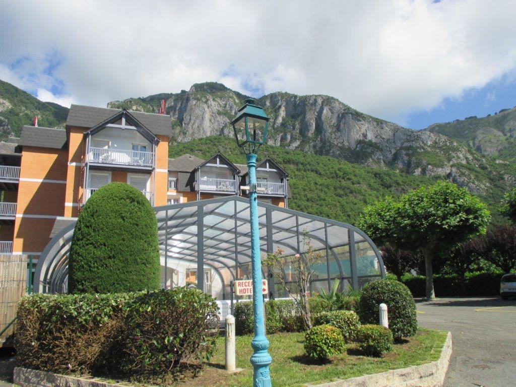 Hotel Chez Pierre D'Agos Exteriör bild