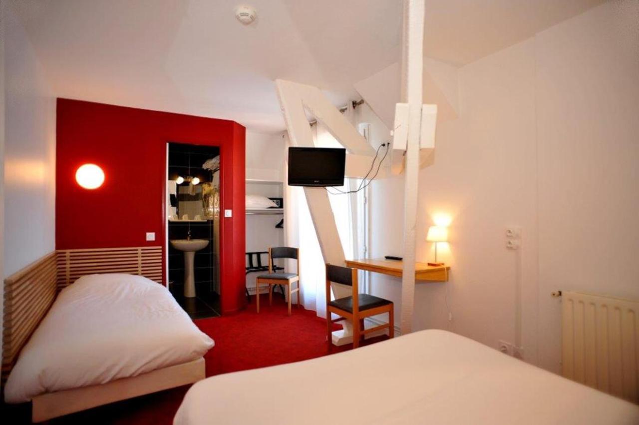 Hotel Chez Pierre D'Agos Rum bild