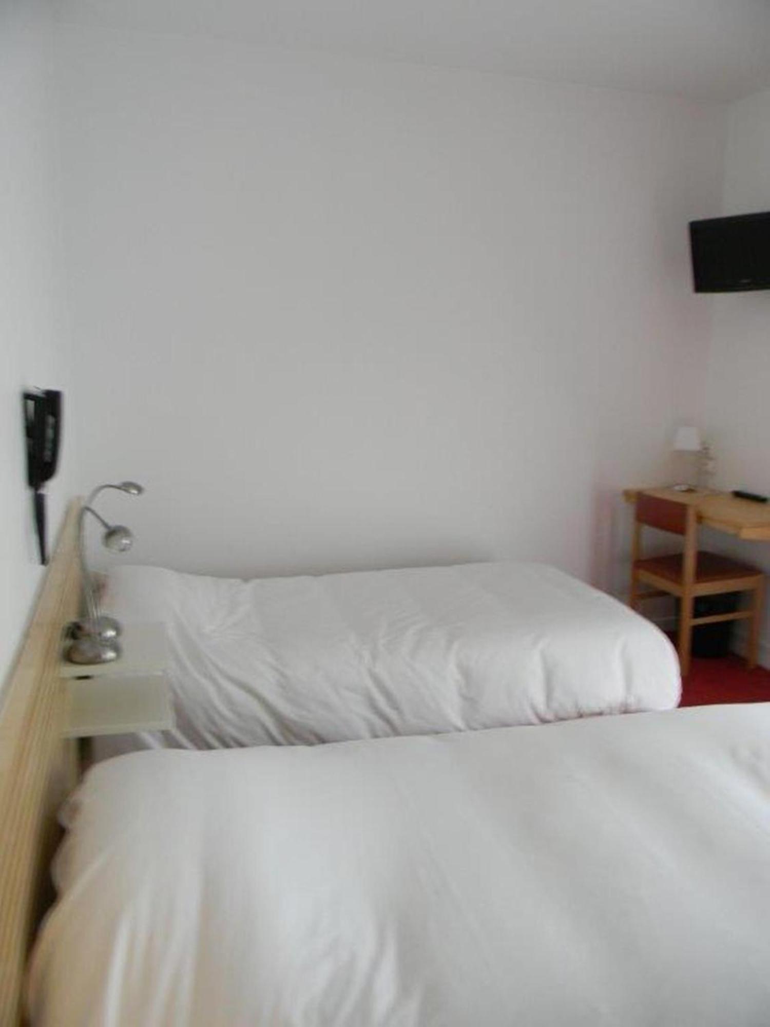 Hotel Chez Pierre D'Agos Rum bild